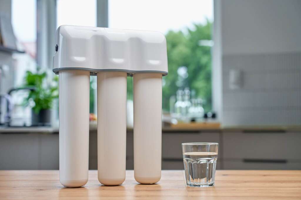 Choosing between reverse osmosis and carbon filters means balancing performance, protection, and long-term value for cleaner, more confident water decisions.